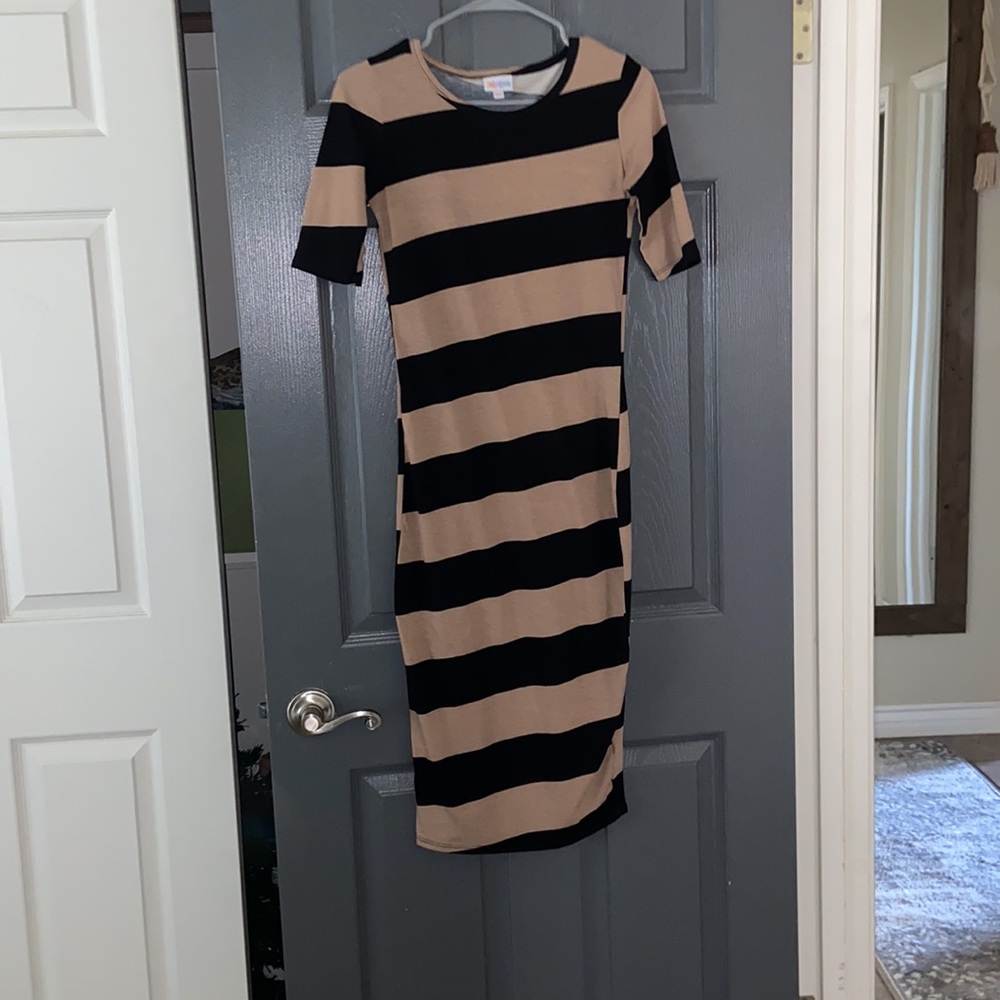 Lularoe dress